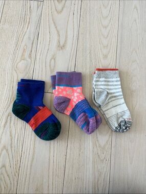 3 Pairs Woman’s Bombas quarter length Colorful Patterned Socks